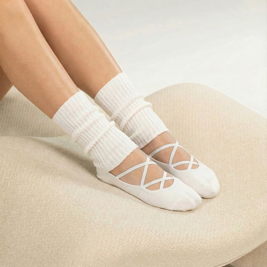 White Strappy Ballet Scrunch Legwarmer Pilates Grip Socks